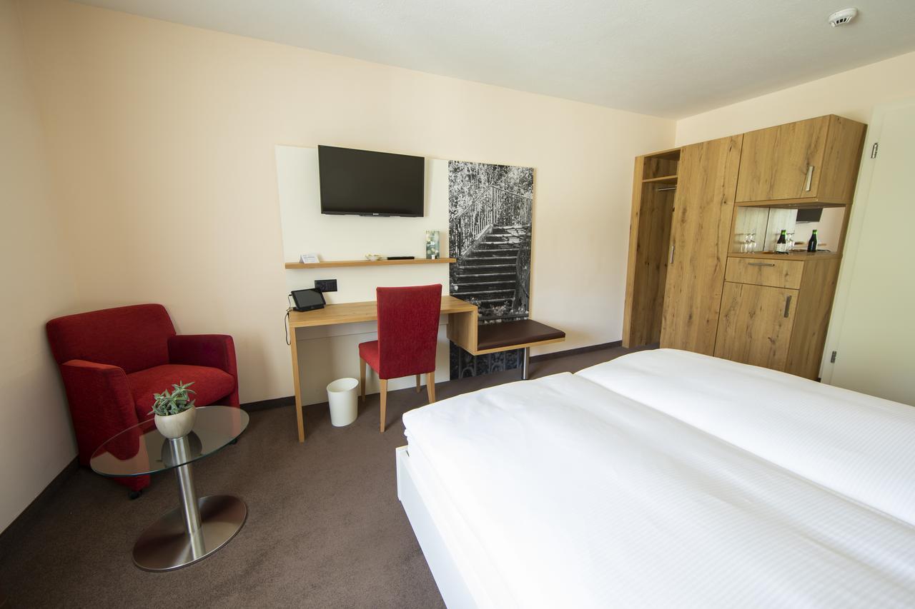 Ochsen Lenzburg Hotell Exteriör bild